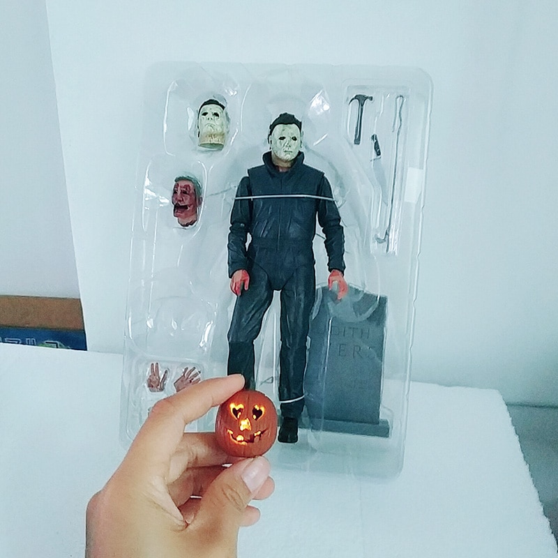 Figurine citrouille avec lumière Led pour Halloween, NECA, ultime Michael Myers, jouet d'action, cadeau d'horreur