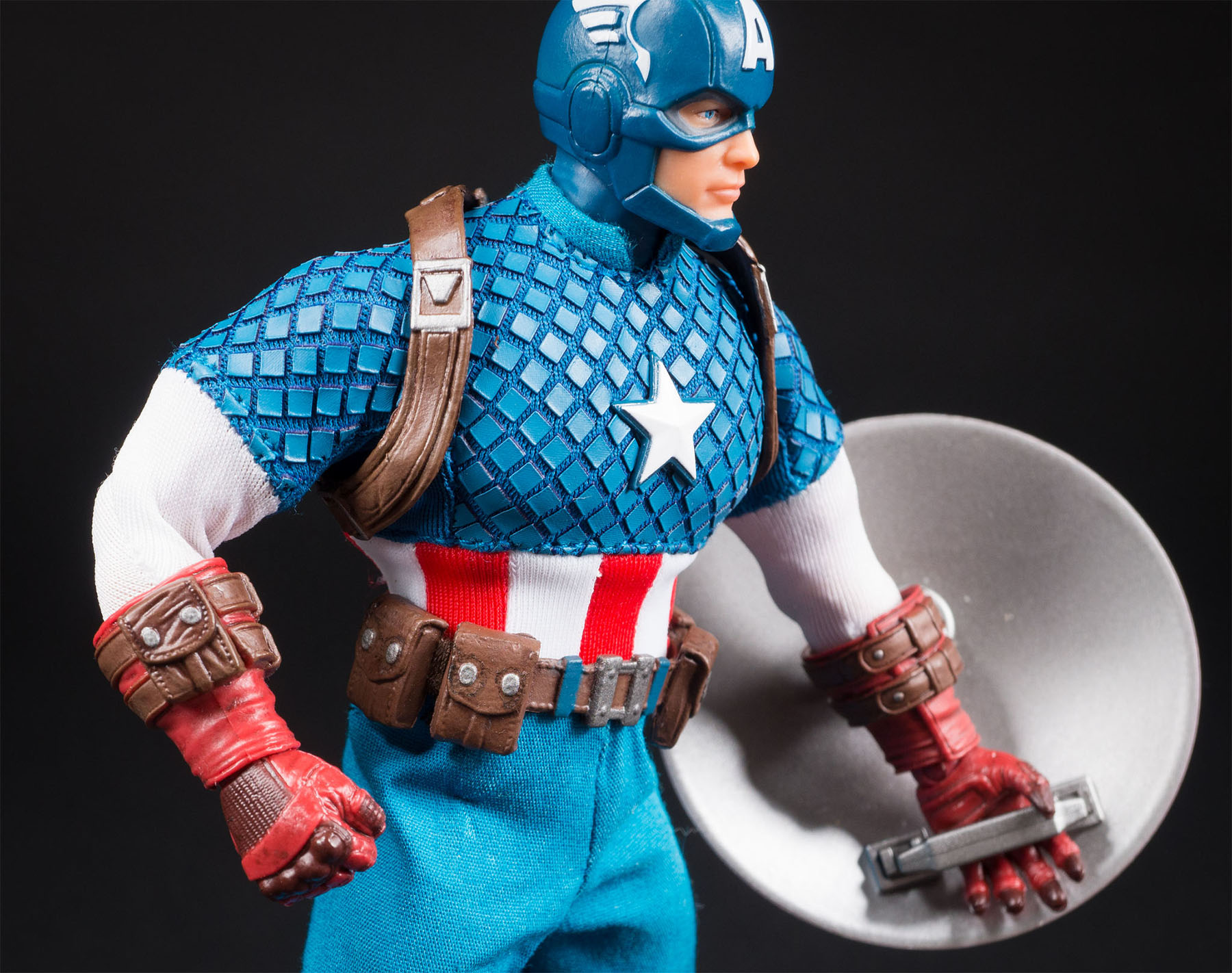 Figurine articulée Captain America One 12 en promotion