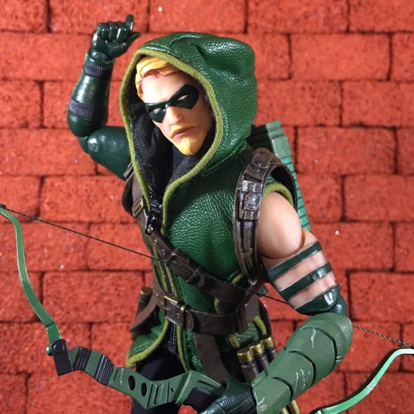Promotion : Figurine Green Arrow Mezco